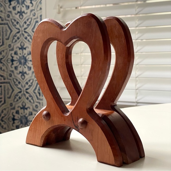 Vintage wooden heart napkin/letter holder rustic cabincore - Picture 5 of 12